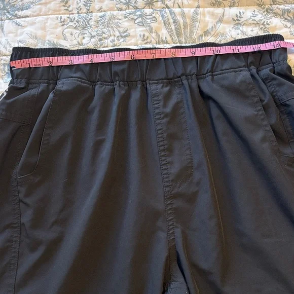 Boys L Magellan Outdoors Black Elastic-Waist fish Gear - Picture 3 of 10